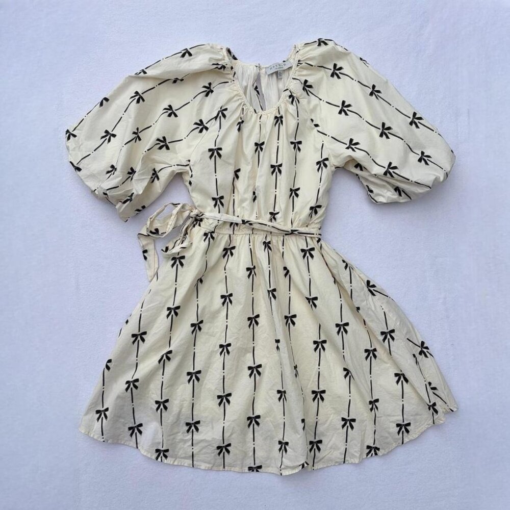 Hayden Los Angeles Cream Ivory All Over Bow Print Belted Dress Sz M Fall Autumn
